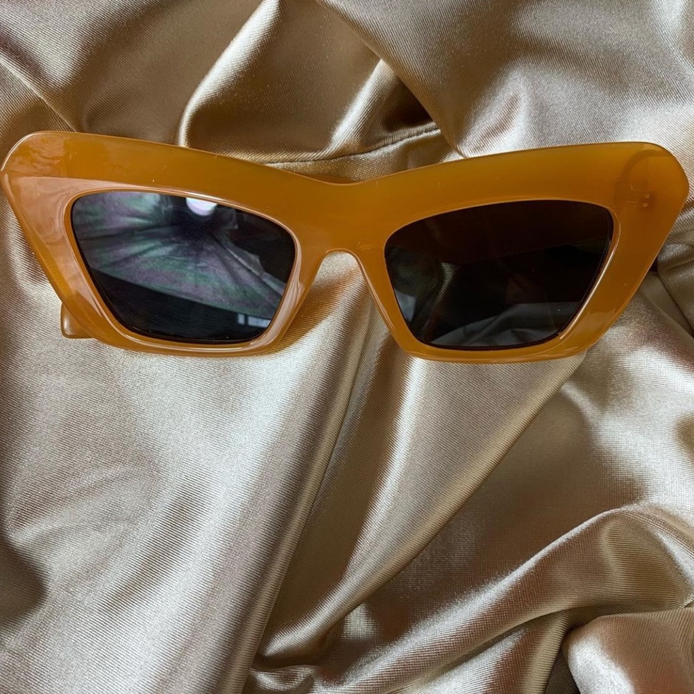 Caramel Sunshades
